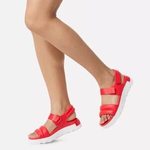 Sorel ‘Viibe’ Red Sandals